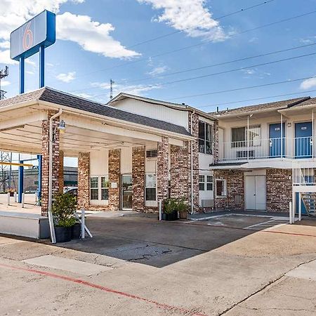 Motel 6 Fort Worth - Northside Eksteriør bilde