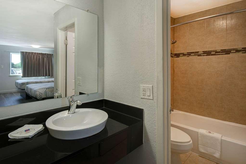 Motel 6 Fort Worth - Northside Eksteriør bilde